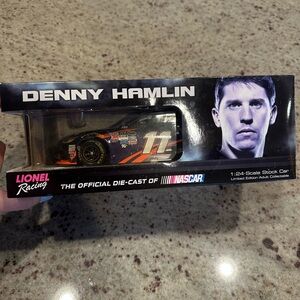 NWT - Lionel Racing NASCAR Die-Cast Car - Denny Hamlin